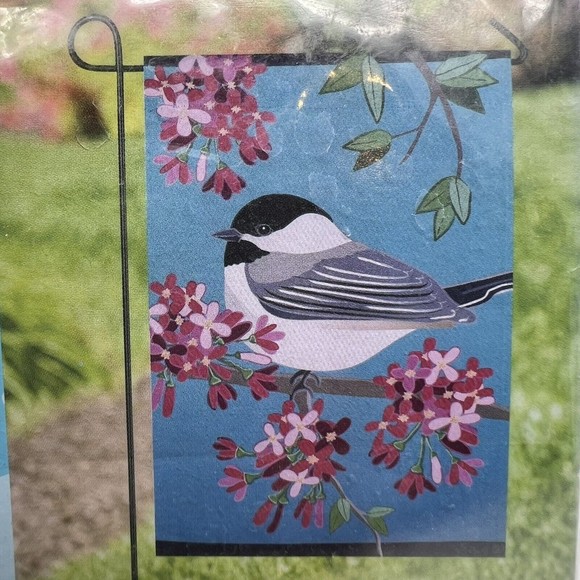 Meadow Creek Other - GARDEN FLAG BIRD GARDEN FLAG SPRING CHICKDEE GARDEN FLAG NEW FLAG
